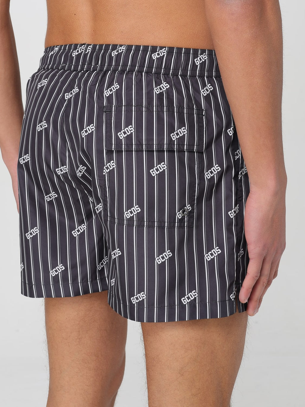 בגד ים פסים לוגו מפוזר GCDS