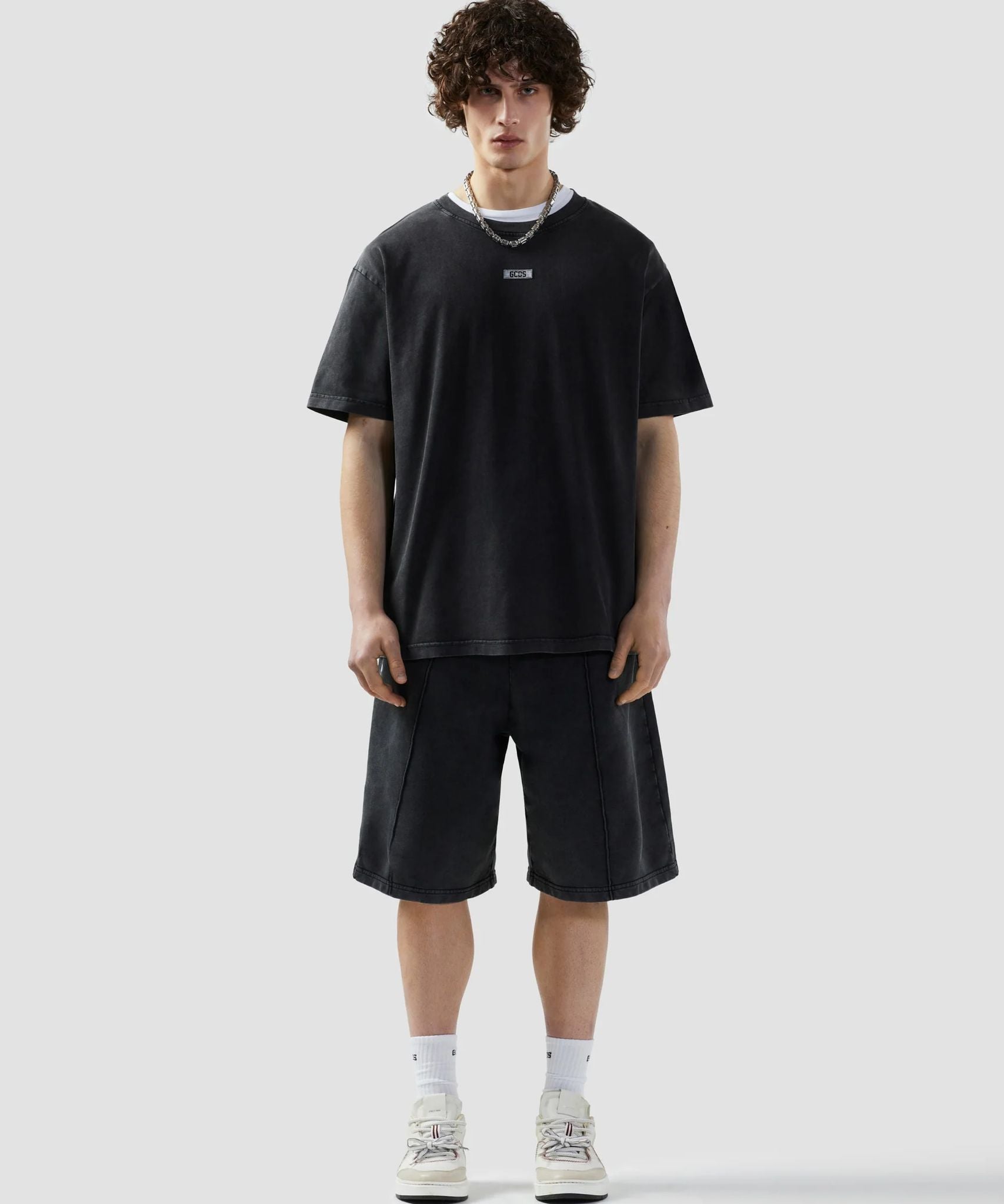 טי שירט ווש GCDS