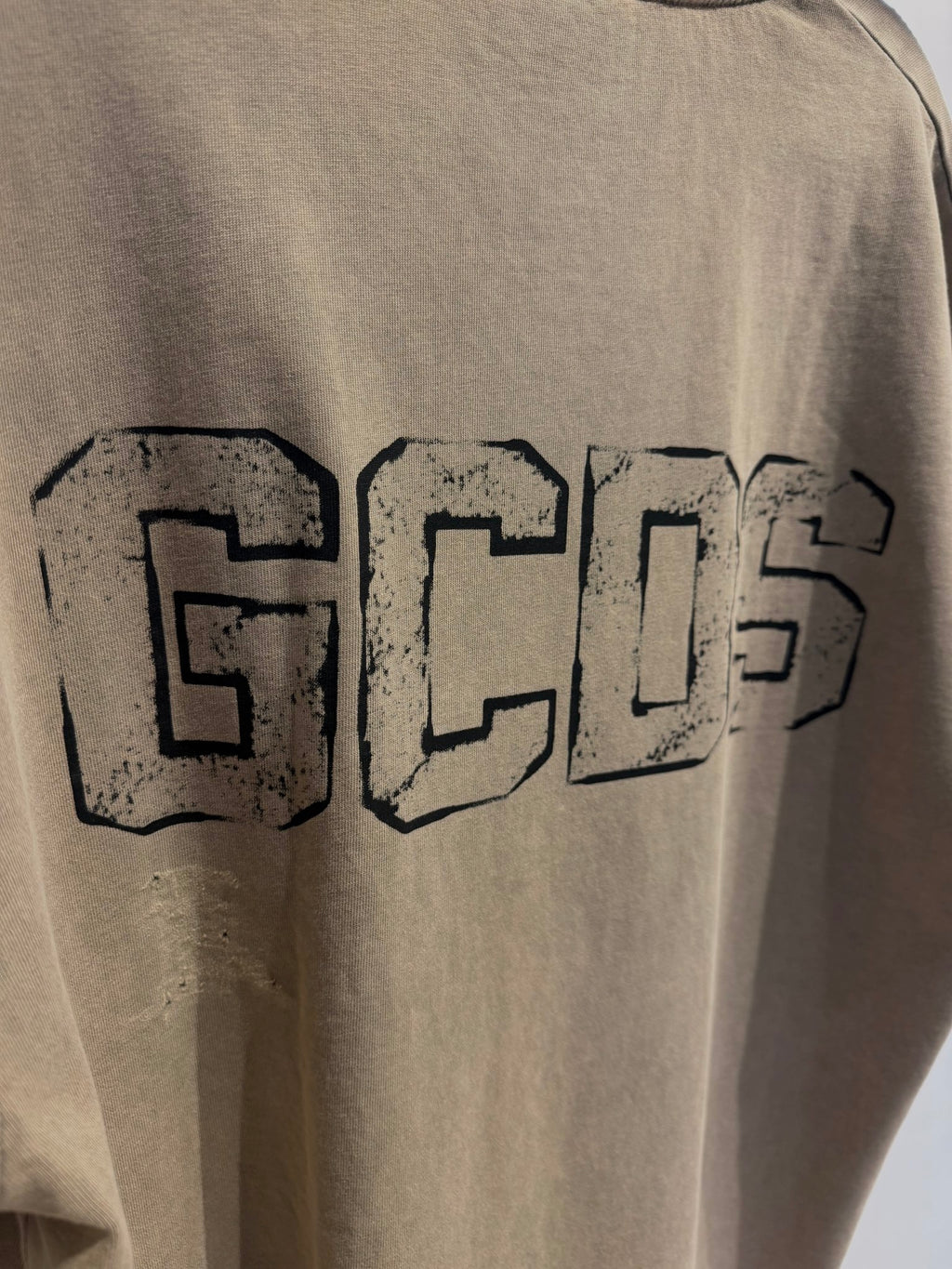 חולצה משופשפת GCDS