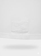 טי שרט לוגו מסביב לצווארון GCDS