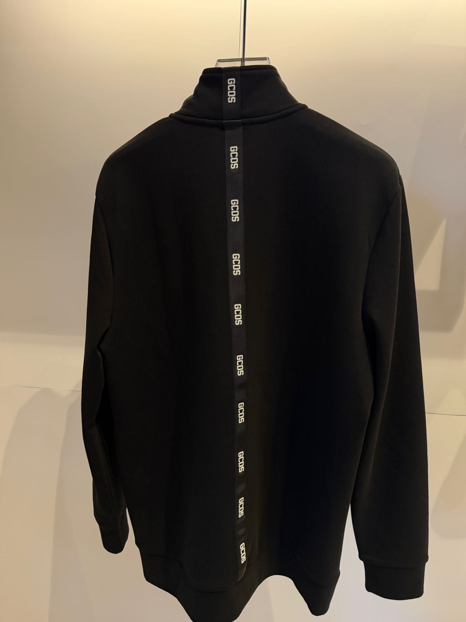 ג׳קט שחור רוכסן GCDS