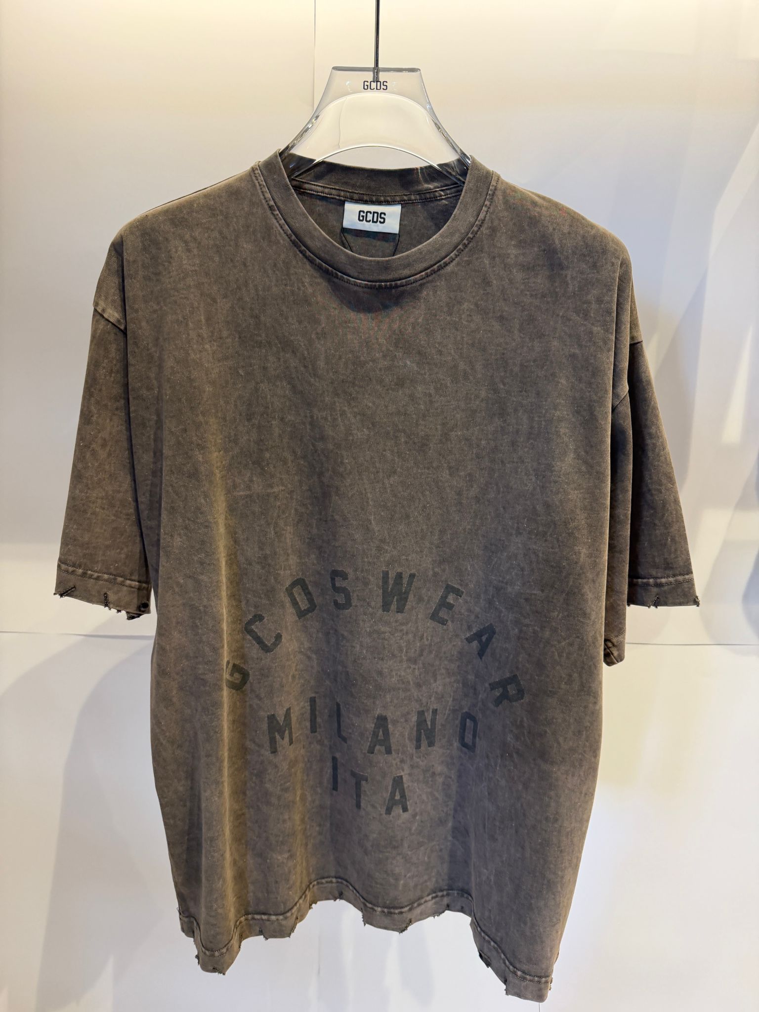 טי שירט חומה GCDS